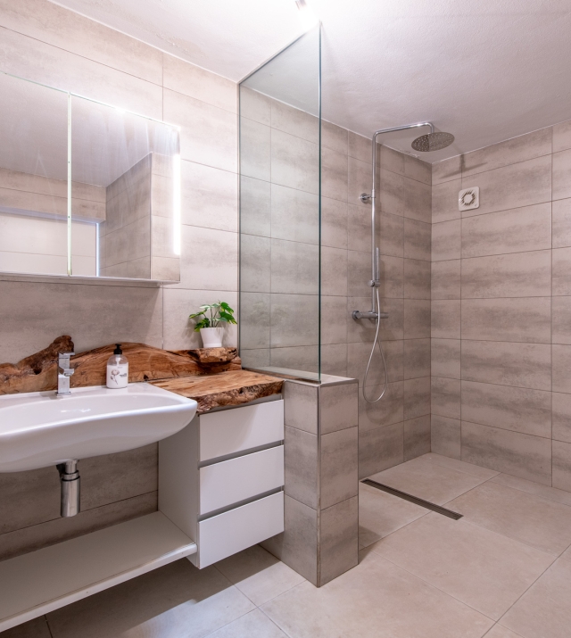 Resa estates Ibiza san Jose te koop villa main bathroom 2.jpg